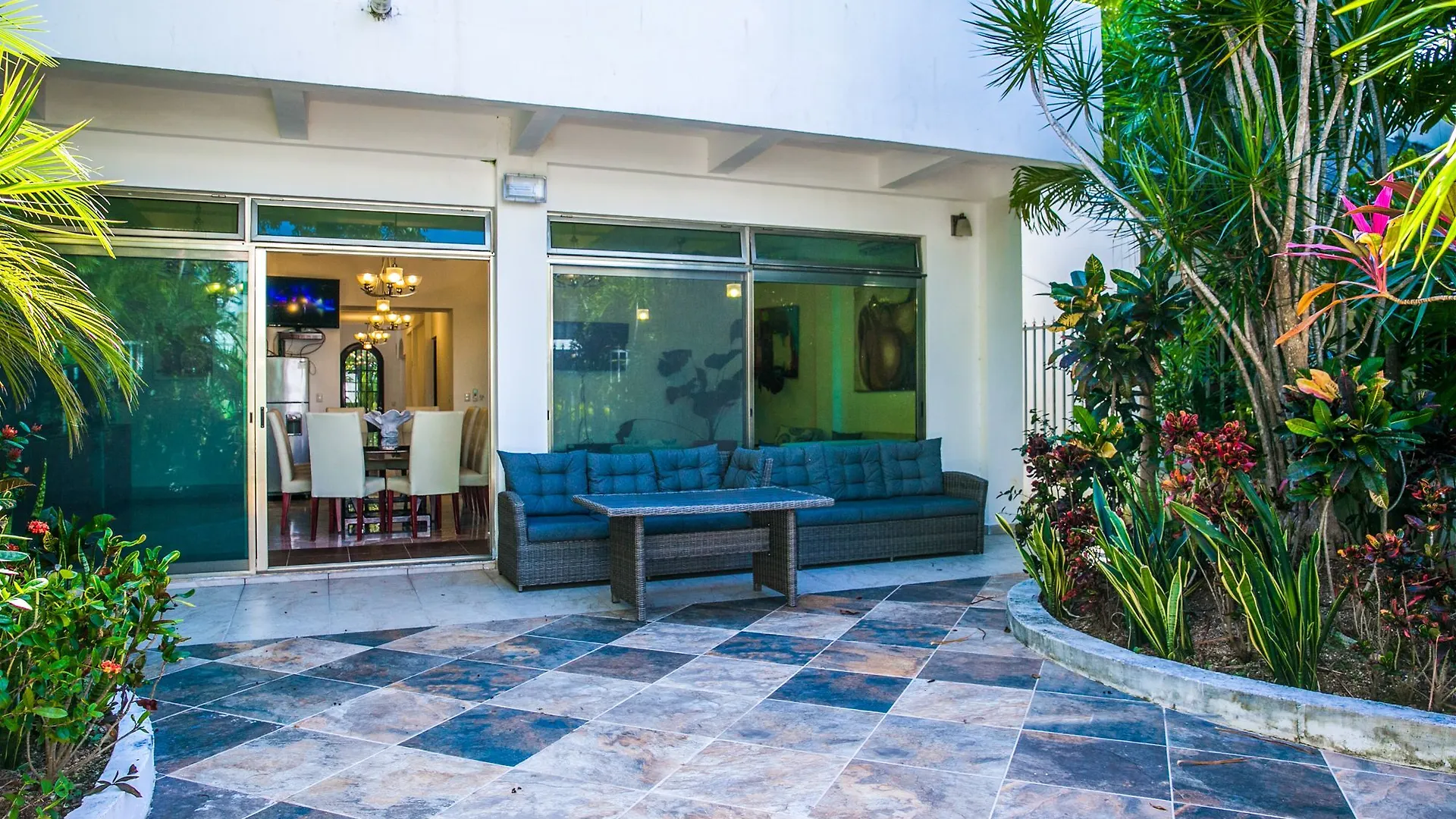 Villa Compound Playa del Carmen